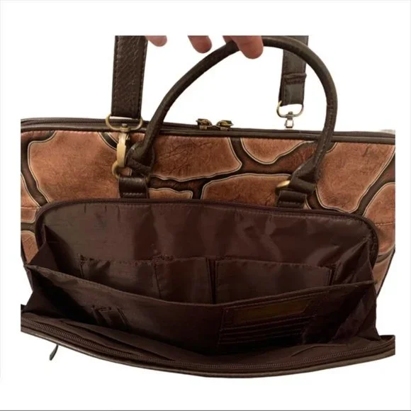 BUENO LAPTOP BAG - VEGAN NWOT GIRAFFE PRINT - Picture 9 of 14